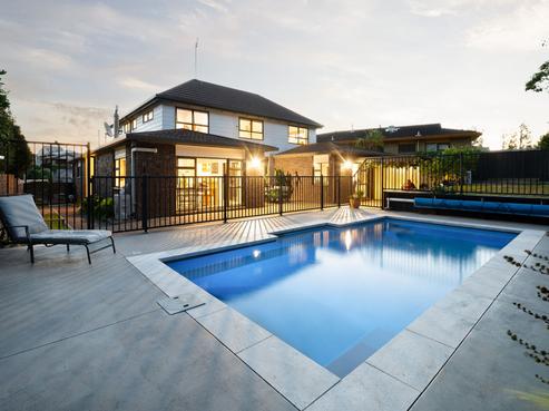 13 Perindale Drive, Chartwell