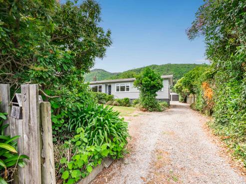 5 Winara Avenue, Waikanae