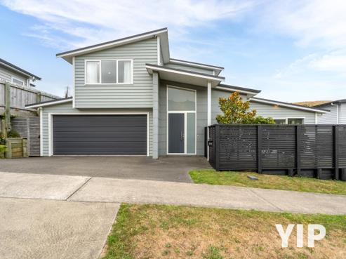 14 Crompton Avenue, Churton Park