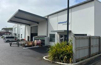 Modern Office With Parking - South Dunedin