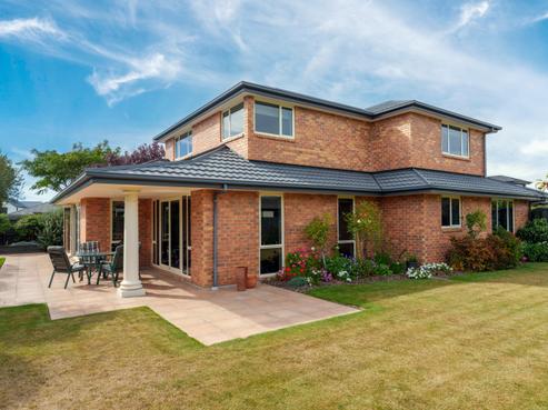 9 Saint Clair Close, Harewood