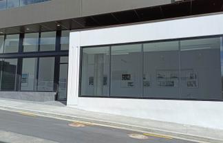 STUNNING MODERN SHOWROOM OR OFFICE
