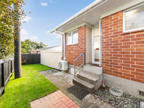 3/25 West Coast Road, Glen Eden