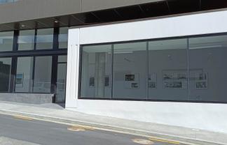 STUNNING MODERN SHOWROOM OR OFFICE
