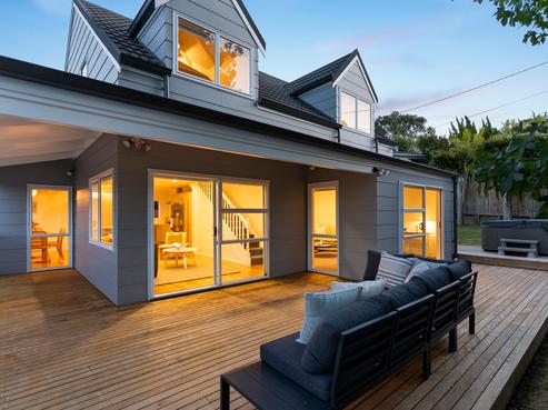 2/68 Matipo Road, Mairangi Bay