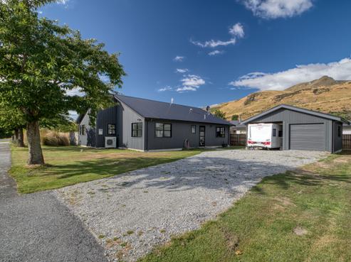 1 Woodley Place, Glenorchy