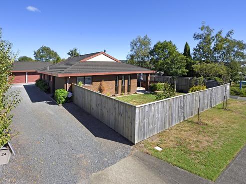 24 Starveall Street, Brightwater
