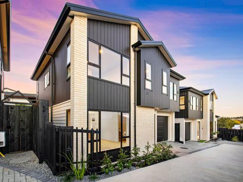 22B Gulf Crest, Bucklands Beach