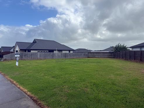 9 Opouatu Avenue, Glenbrook