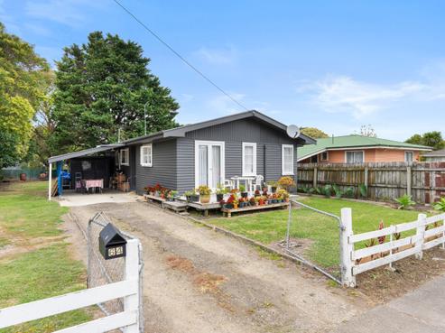 64 Daphne Street, Outer Kaiti