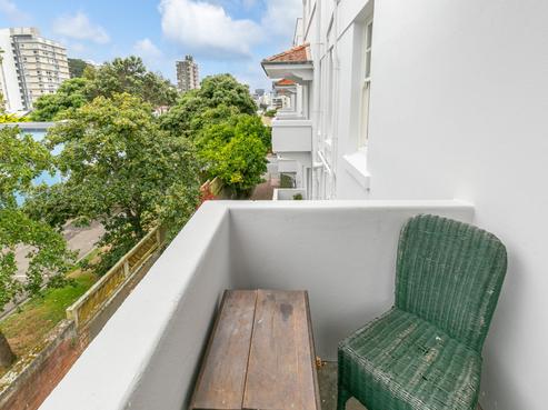 27/3 Aro Street, Aro Valley