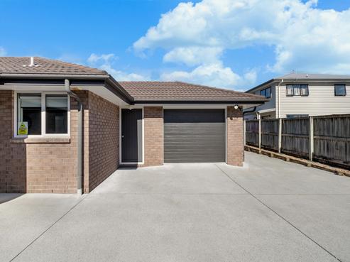 55B Houchens Road, Glenview