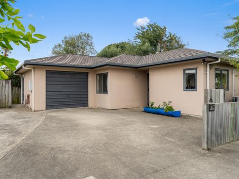 49 Solomon Street, Brookfield