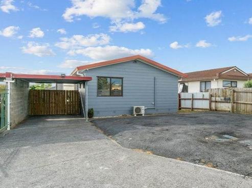 2/24 Norrie Smith Avenue, Flat Bush
