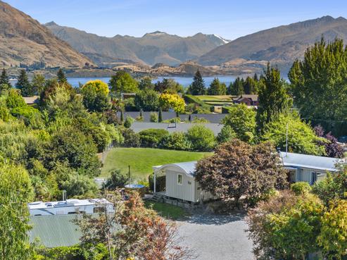 42 Ballantyne Road, Wanaka