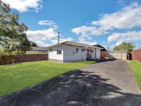 41 Meadowood Drive, Unsworth Heights