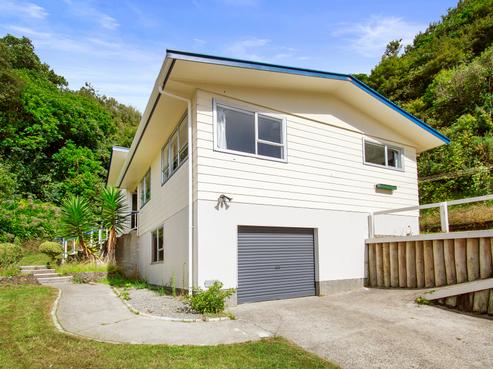 18 Westhaven Drive, Tawa