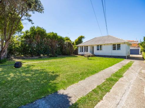 7 Tui Crescent, Manurewa