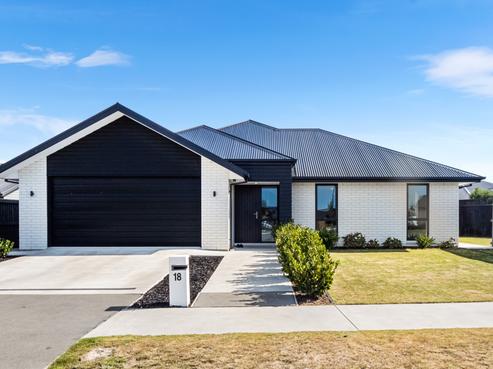 18 Whitehorn Drive, Lincoln