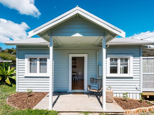 24 Hamilton Road, Surfdale