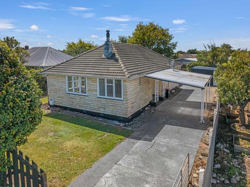 1238 Cunningham Crescent, Mayfair