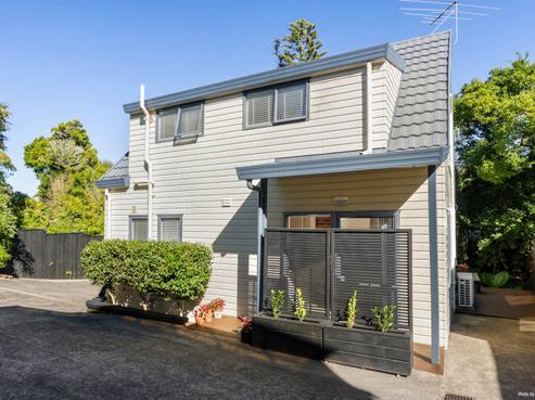 2/6 Angelo Avenue, Howick