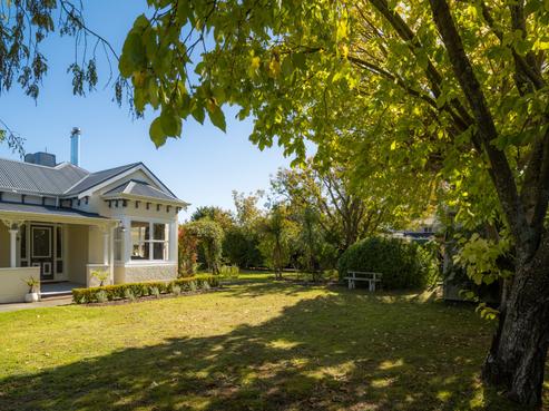 128 Maxwell Road, Redwoodtown