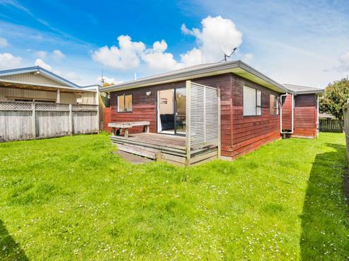 2/4 Merton Avenue, Glenfield