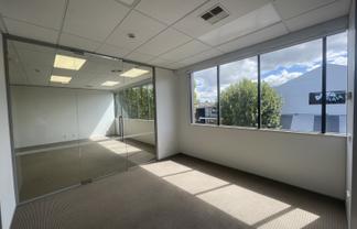 Quality Ormiston Office