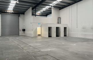 CBRE | Modern High Stud Warehouse