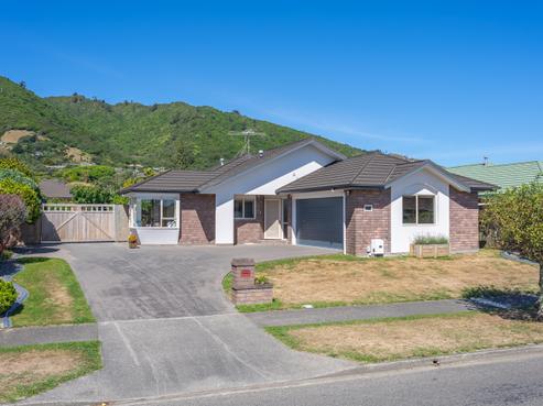 79 Parata Street, Waikanae