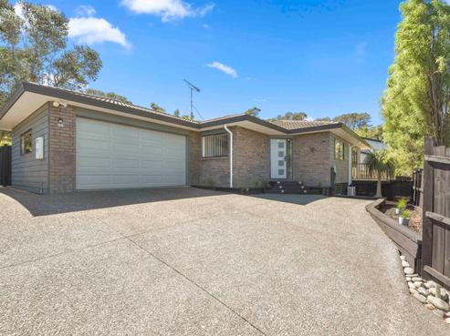 96 Brian Crescent, Stanmore Bay