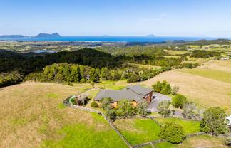 585 Ormiston Road, Waipu