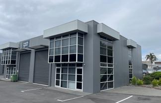 Road Front High Stud Warehouse