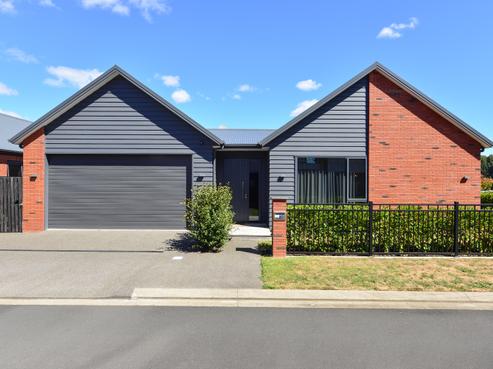 2 Garland Lane, Leamington