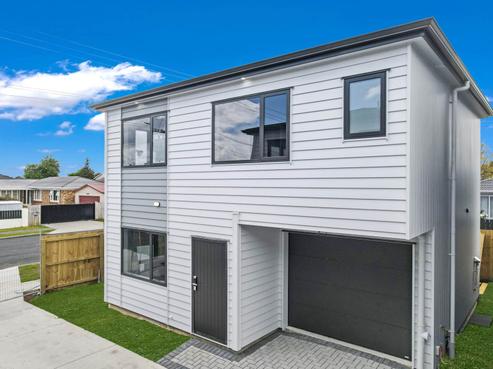 2/177 Old Wairoa Road, Papakura
