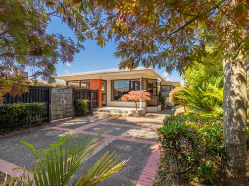 6 Bowen Place, Saint Andrews