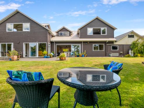 575 Upper Pitone Road, Oakura