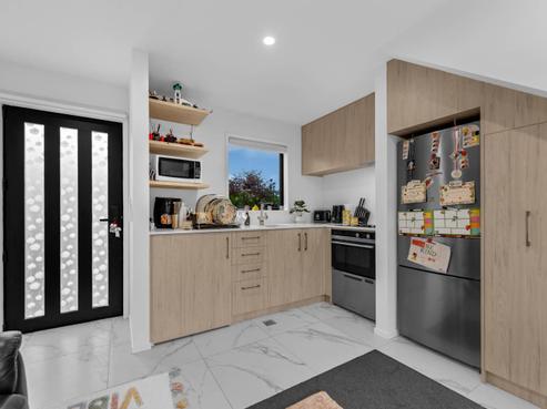 7/57 Taikata Road, Te Atatu Peninsula
