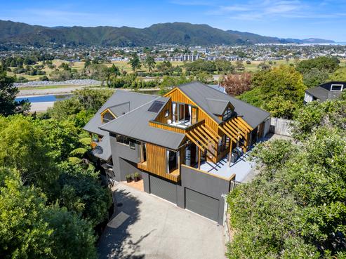 6 Park Road, Belmont