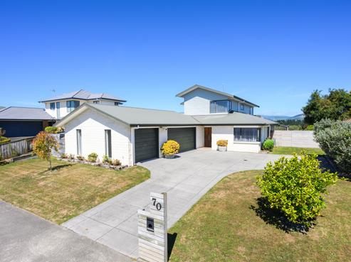 70 Pacific Drive, Fitzherbert