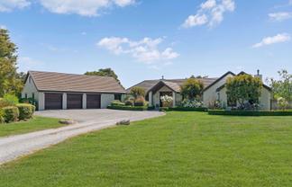 76 Cross Line, Morrisons Bush