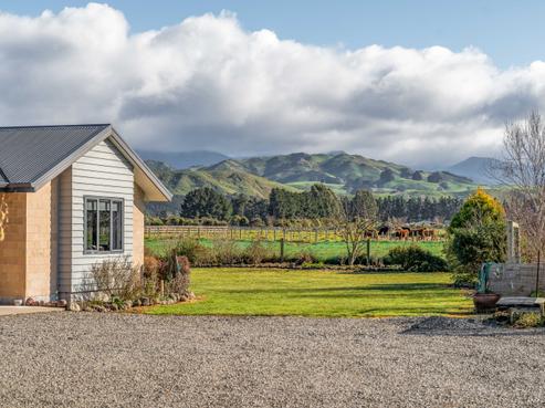 76 Jordan Road, Carterton