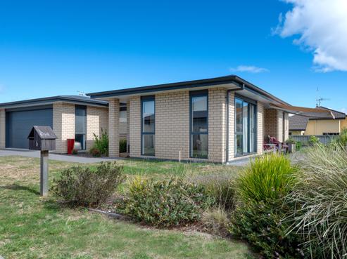 6 Hato Patariki Lane, Nukuhau