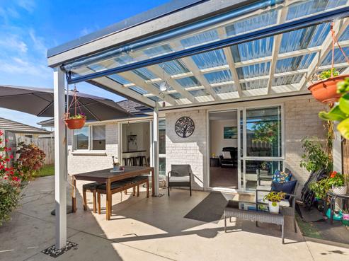 24 Leet Crescent, Papamoa