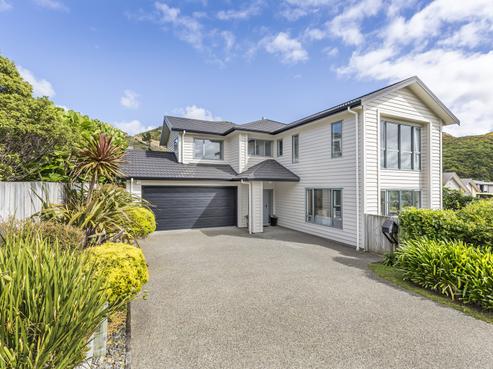 4 Edington Grove, Churton Park