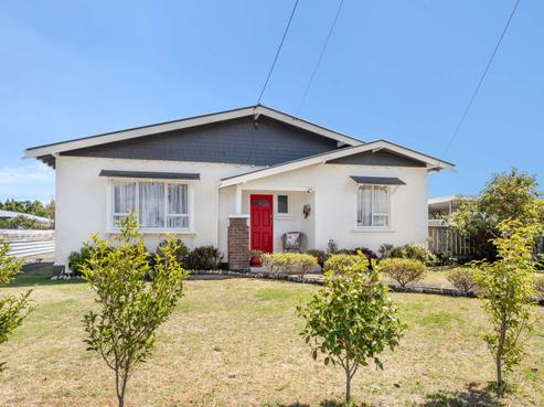 33 Moore Avenue, Tawhero