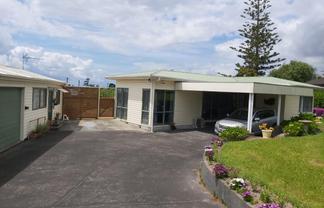  40 Waimumu Road, Massey