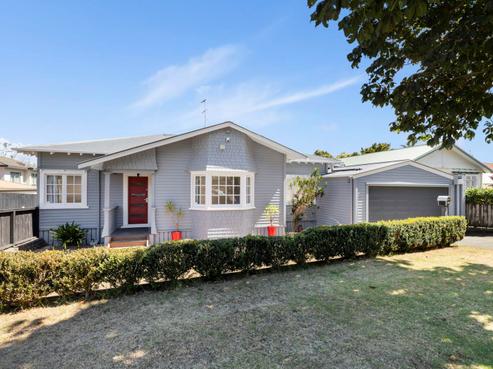 29 Queensway, Three Kings
