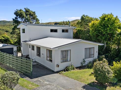 10 Otira Grove, Kelson